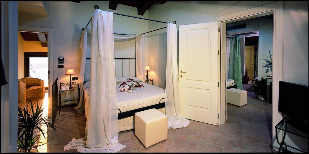 Relais Bella Rosina Pool & Spa La Cassa Экстерьер фото